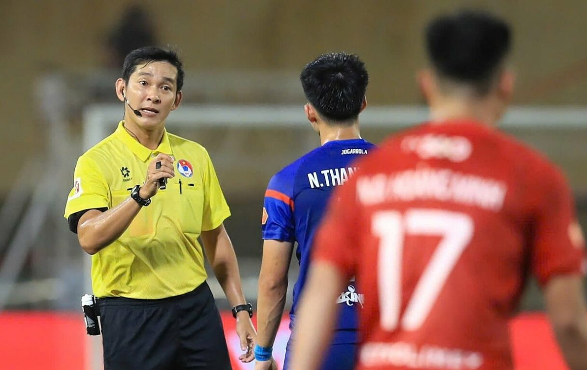 SC88 Việt Nam: Trọng tài V-League bị treo còi sau sai phạm nghiêm trọng dù dùng VAR - hình ảnh - sc88go.com SC88 Việt Nam: Trọng tài V-League bị treo còi sau sai phạm nghiêm trọng dù dùng VAR - hình ảnh - sc88go.com