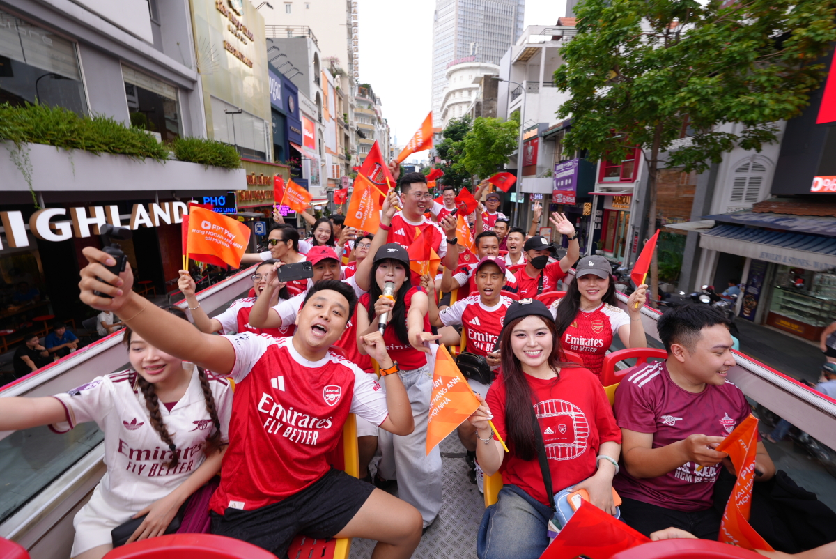 SC88 đổi thưởng: CĐV Arsenal Việt Nam ăn mừng chức vô địch Ngoại hạng Anh 2025-2026 - hình ảnh - sc88go.com SC88 đổi thưởng: CĐV Arsenal Việt Nam ăn mừng chức vô địch Ngoại hạng Anh 2025-2026 - hình ảnh - sc88go.com