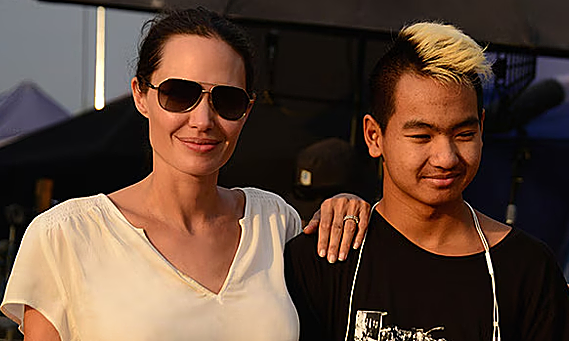 SC88 VIP: Maddox chính thức xin đổi họ, rời bỏ tên Brad Pitt sau 25 năm - hình ảnh - sc88go.com SC88 VIP: Maddox chính thức xin đổi họ, rời bỏ tên Brad Pitt sau 25 năm - hình ảnh - sc88go.com