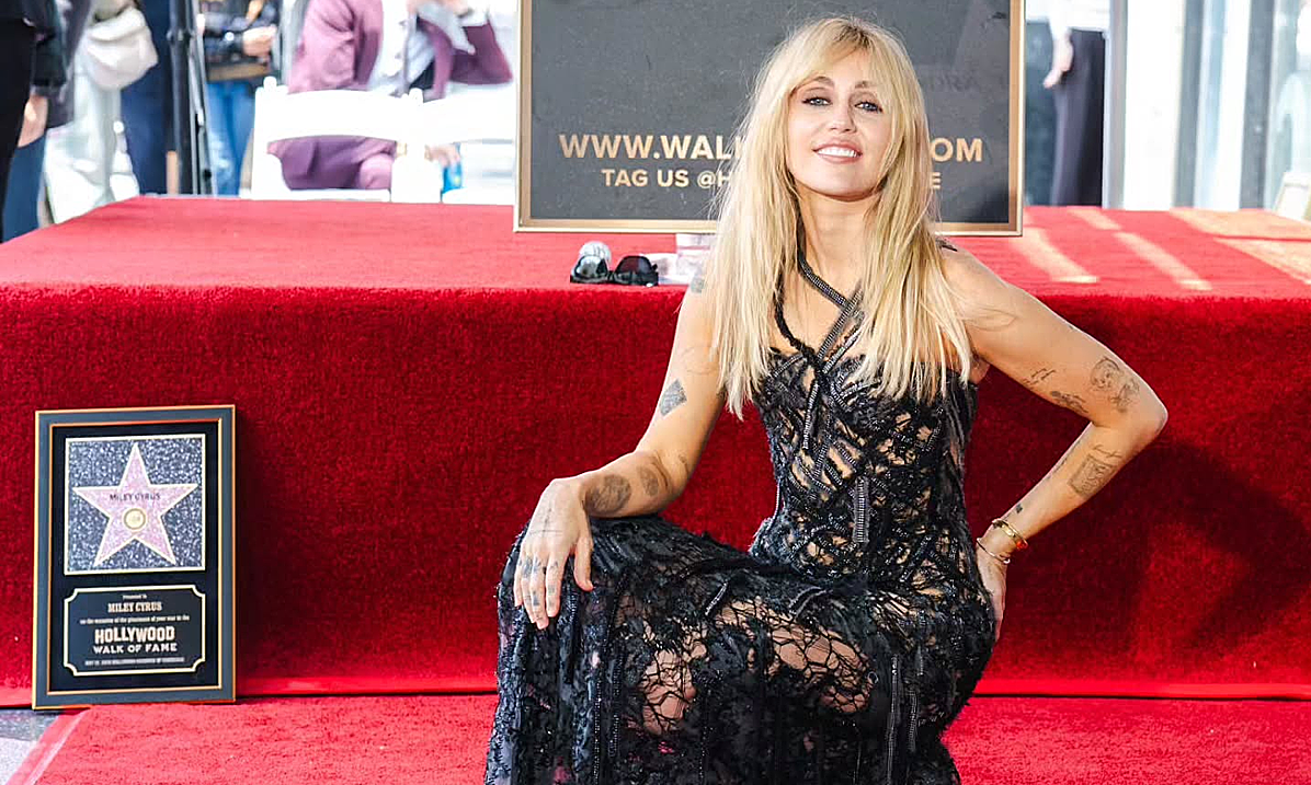 Miley Cyrus Nhận Ngôi Sao Danh Vọng Hollywood – Dấu Ấn Mới Trong Sự Nghiệp Rực Rỡ - hình ảnh - sc88go.com Miley Cyrus Nhận Ngôi Sao Danh Vọng Hollywood – Dấu Ấn Mới Trong Sự Nghiệp Rực Rỡ - hình ảnh - sc88go.com
