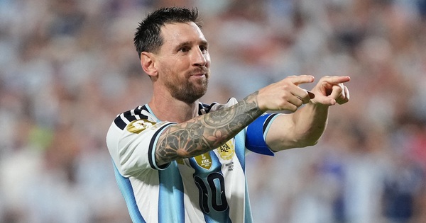 Xavi: ‘Messi là vô song, gần như không phải con người’ - hình ảnh - sc88go.com Xavi: ‘Messi là vô song, gần như không phải con người’ - hình ảnh - sc88go.com
