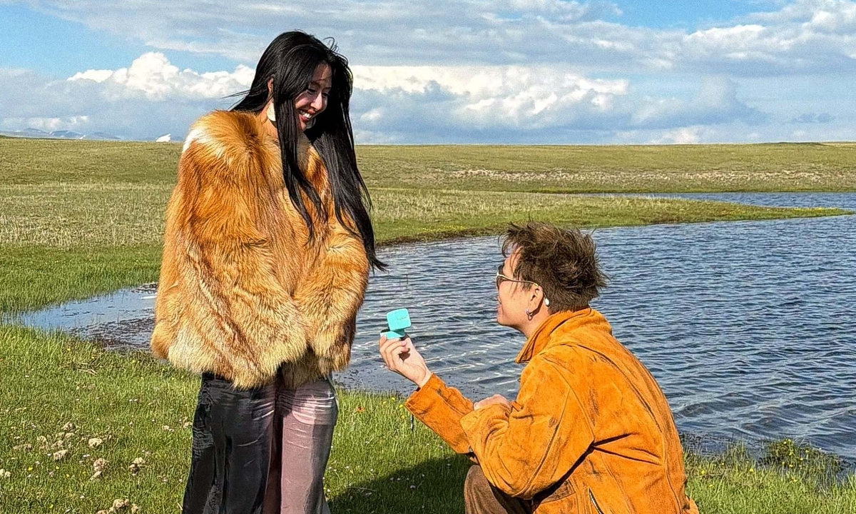 SC88 uy tín đồng hành cùng tin giải trí nóng: Quỳnh Anh Shyn nhận lời cầu hôn tại Kyrgyzstan - hình ảnh - sc88go.com SC88 uy tín đồng hành cùng tin giải trí nóng: Quỳnh Anh Shyn nhận lời cầu hôn tại Kyrgyzstan - hình ảnh - sc88go.com