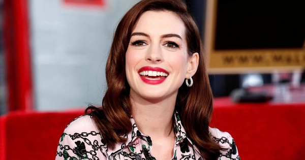 Anne Hathaway hé lộ khả năng trở lại ‘The Devil Wears Prada’ phần 3 - hình ảnh - sc88go.com Anne Hathaway hé lộ khả năng trở lại ‘The Devil Wears Prada’ phần 3 - hình ảnh - sc88go.com
