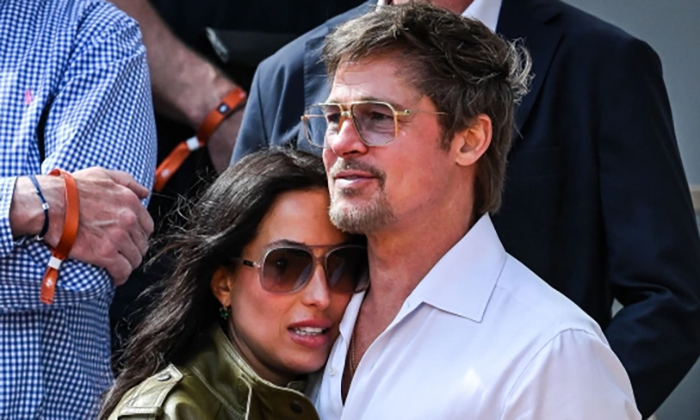 Link vào nhà cái SC88: Brad Pitt và bạn gái Ines de Ramon xuất hiện tại Roland Garros - hình ảnh - sc88go.com Link vào nhà cái SC88: Brad Pitt và bạn gái Ines de Ramon xuất hiện tại Roland Garros - hình ảnh - sc88go.com