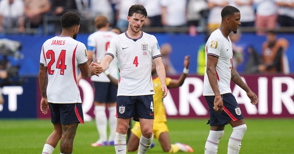Declan Rice gây lo lắng cho đội tuyển Anh, HLV Tuchel cho cầu thủ đi chơi golf - hình ảnh - sc88go.com Declan Rice gây lo lắng cho đội tuyển Anh, HLV Tuchel cho cầu thủ đi chơi golf - hình ảnh - sc88go.com
