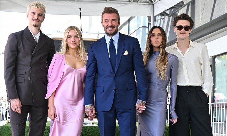 David Beckham Gắn Sao Hollywood: Khoảnh Khắc Đáng Nhớ Cùng Gia Đình Và Tom Cruise - hình ảnh - sc88go.com