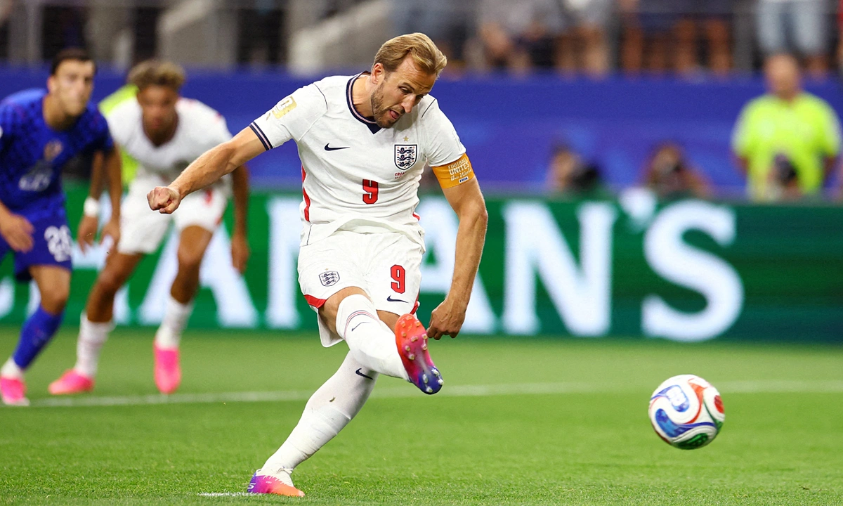 Boateng Kêu Gọi FIFA Cấm Cách Đá Phạt Đền ‘Gây Tranh Cãi’ Của Harry Kane - hình ảnh - sc88go.com