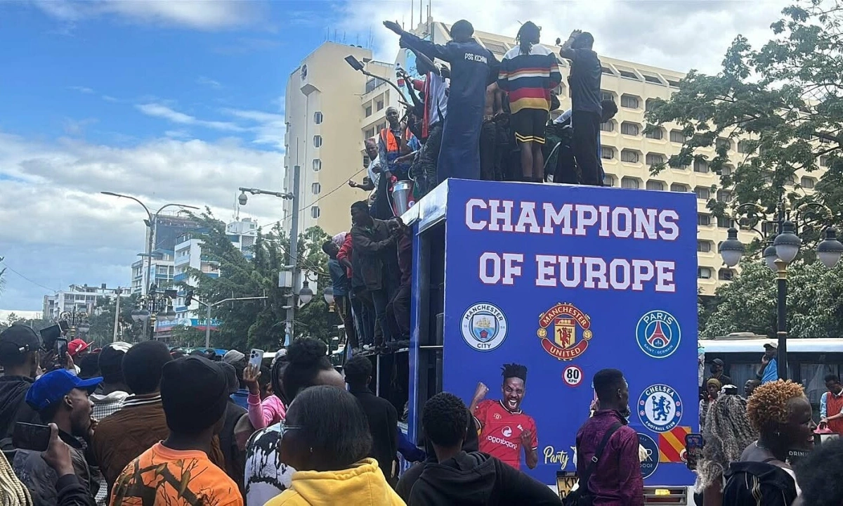 CĐV Man Utd dẫn đầu đoàn diễu hành ăn mừng thất bại của Arsenal tại Nairobi - hình ảnh - sc88go.com CĐV Man Utd dẫn đầu đoàn diễu hành ăn mừng thất bại của Arsenal tại Nairobi - hình ảnh - sc88go.com