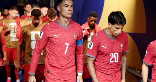SC88 đổi thưởng: Fan cuồng Ronaldo gây bão mạng sau trận hòa Congo - hình ảnh - sc88go.com SC88 đổi thưởng: Fan cuồng Ronaldo gây bão mạng sau trận hòa Congo - hình ảnh - sc88go.com