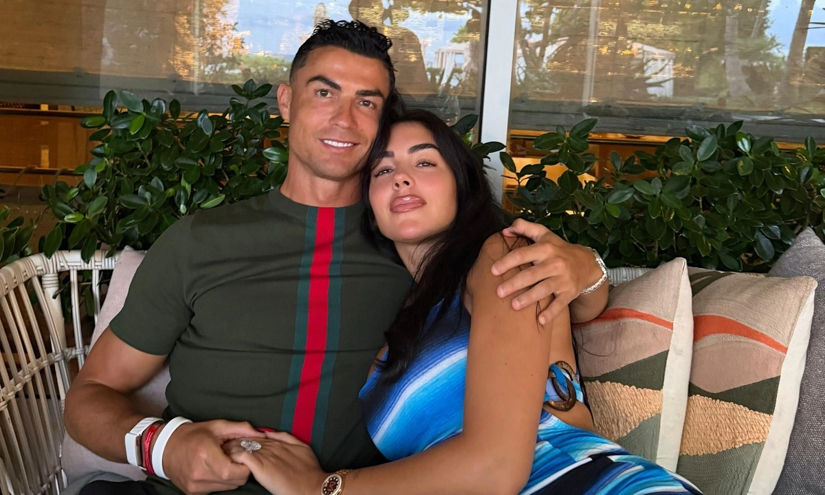 10 năm bên nhau của Ronaldo và vợ sắp cưới: Hành trình vun đắp tổ ấm từ thử thách - hình ảnh - sc88go.com