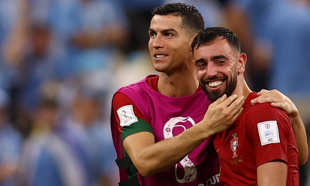 Fernandes được khuyên đình công nếu Ronaldo đá chính - hình ảnh - sc88go.com Fernandes được khuyên đình công nếu Ronaldo đá chính - hình ảnh - sc88go.com