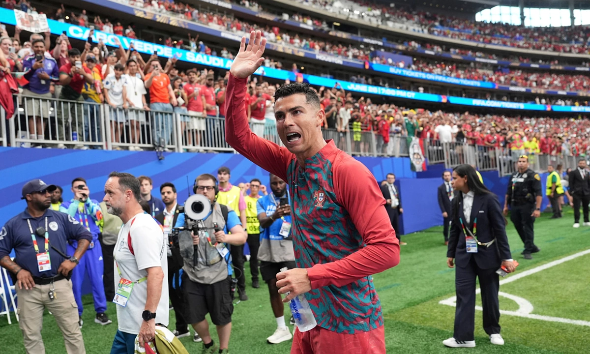 SC88 cược thể thao: Ronaldo mong gặp Messi ở chung kết World Cup 2026 - hình ảnh - sc88go.com SC88 cược thể thao: Ronaldo mong gặp Messi ở chung kết World Cup 2026 - hình ảnh - sc88go.com