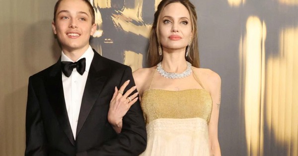 SC88 bắn cá và khoảnh khắc trưởng thành của cặp song sinh nhà Jolie-Pitt - hình ảnh - sc88go.com SC88 bắn cá và khoảnh khắc trưởng thành của cặp song sinh nhà Jolie-Pitt - hình ảnh - sc88go.com