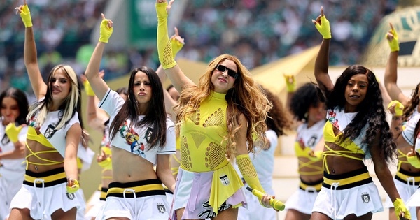 Shakira nhảy múa ăn mừng khi Colombia có vé đi tiếp, vì sao Ronaldo phải lo? - hình ảnh - sc88go.com