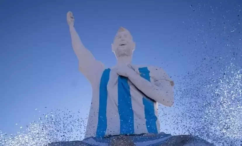 Quá trình dựng tượng Messi cao 26 m: Kỳ công 18 tháng của nghệ nhân Argentina - hình ảnh - sc88go.com Quá trình dựng tượng Messi cao 26 m: Kỳ công 18 tháng của nghệ nhân Argentina - hình ảnh - sc88go.com
